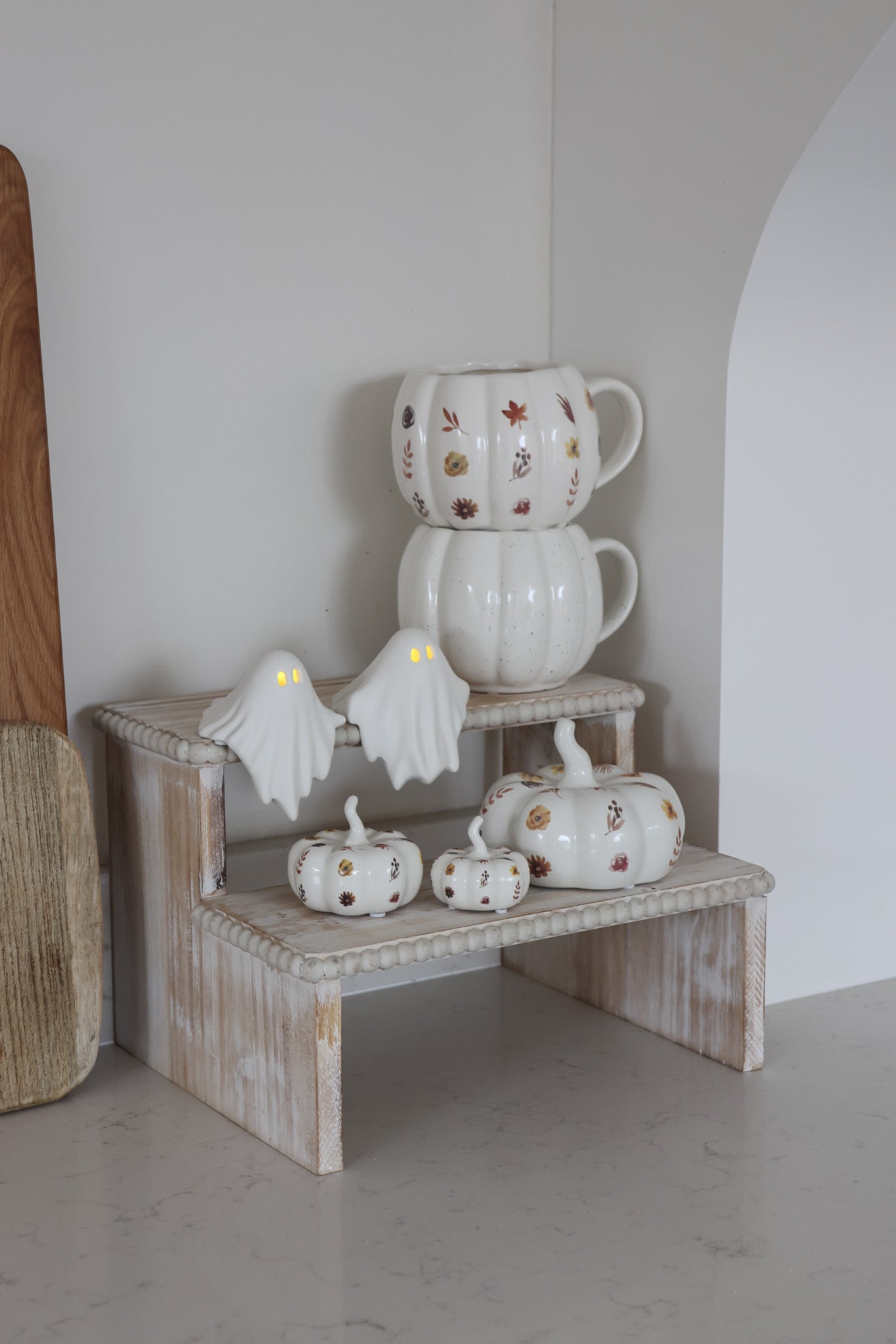 Autumn Ghost Display Stand Bundle