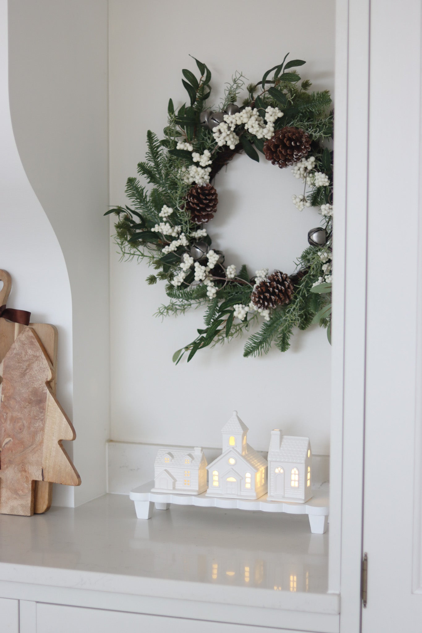 Christmas Wreath - Pine Cone Berry