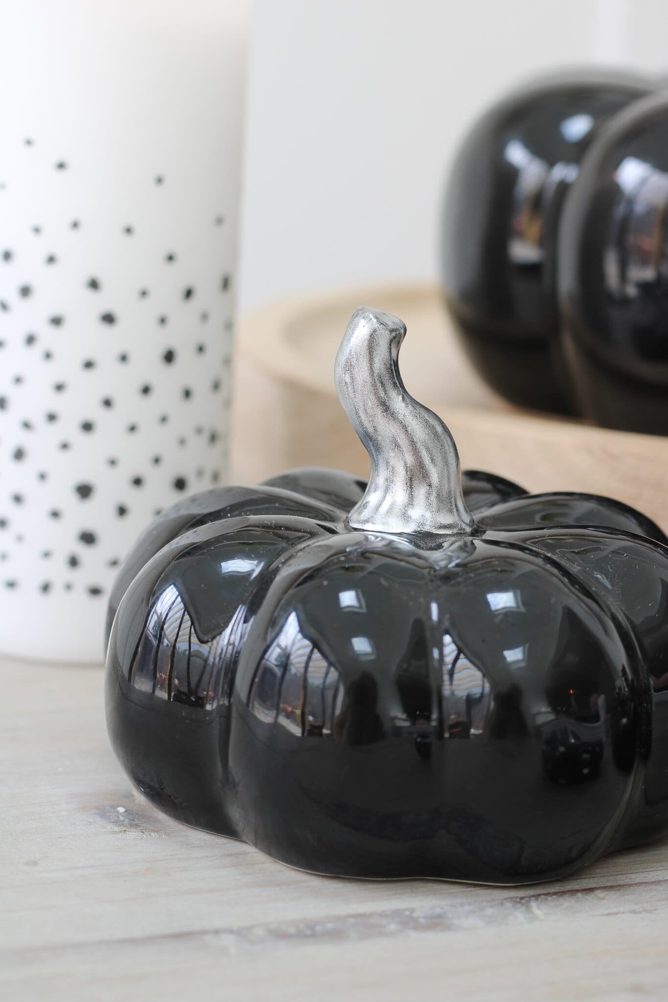 Ceramic Pumpkin Black - Medium 2 Pc Set