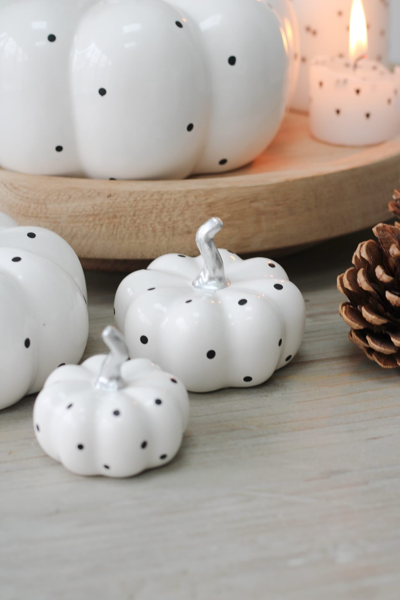 Ceramic Pumpkin White Polka Dot - Medium 2Pc Set