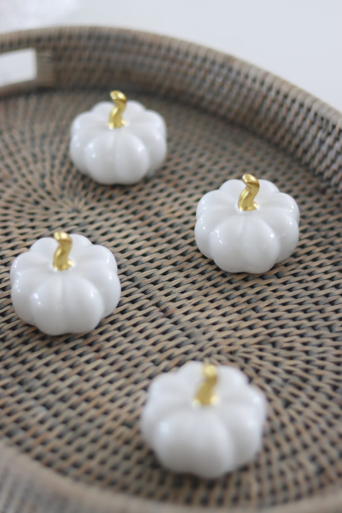 Ceramic Pumpkin White/Gold - Tiny 4PC