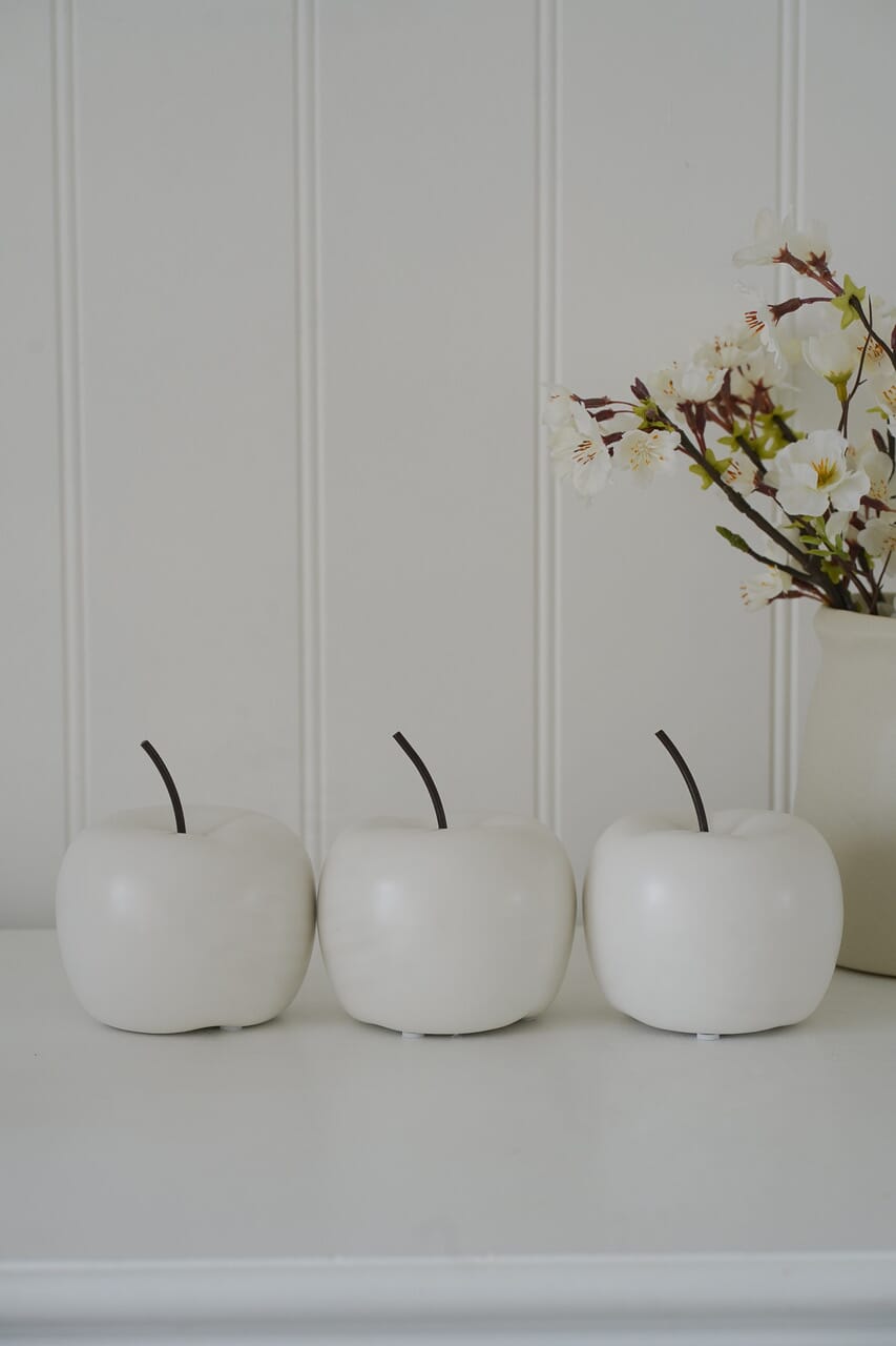 Ceramic Apples Matt White