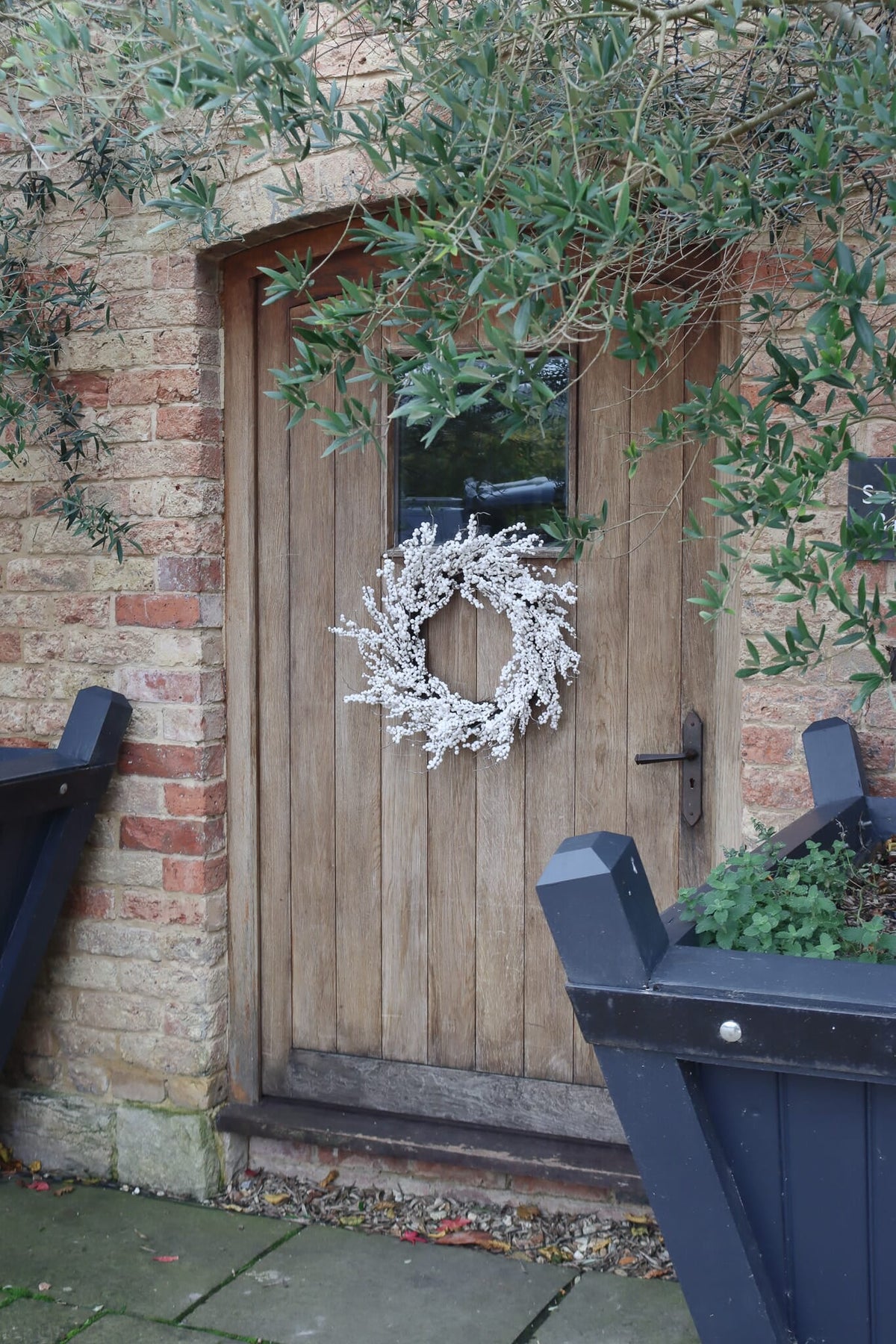 Christmas Wreath -  White Winter Berries Cluster