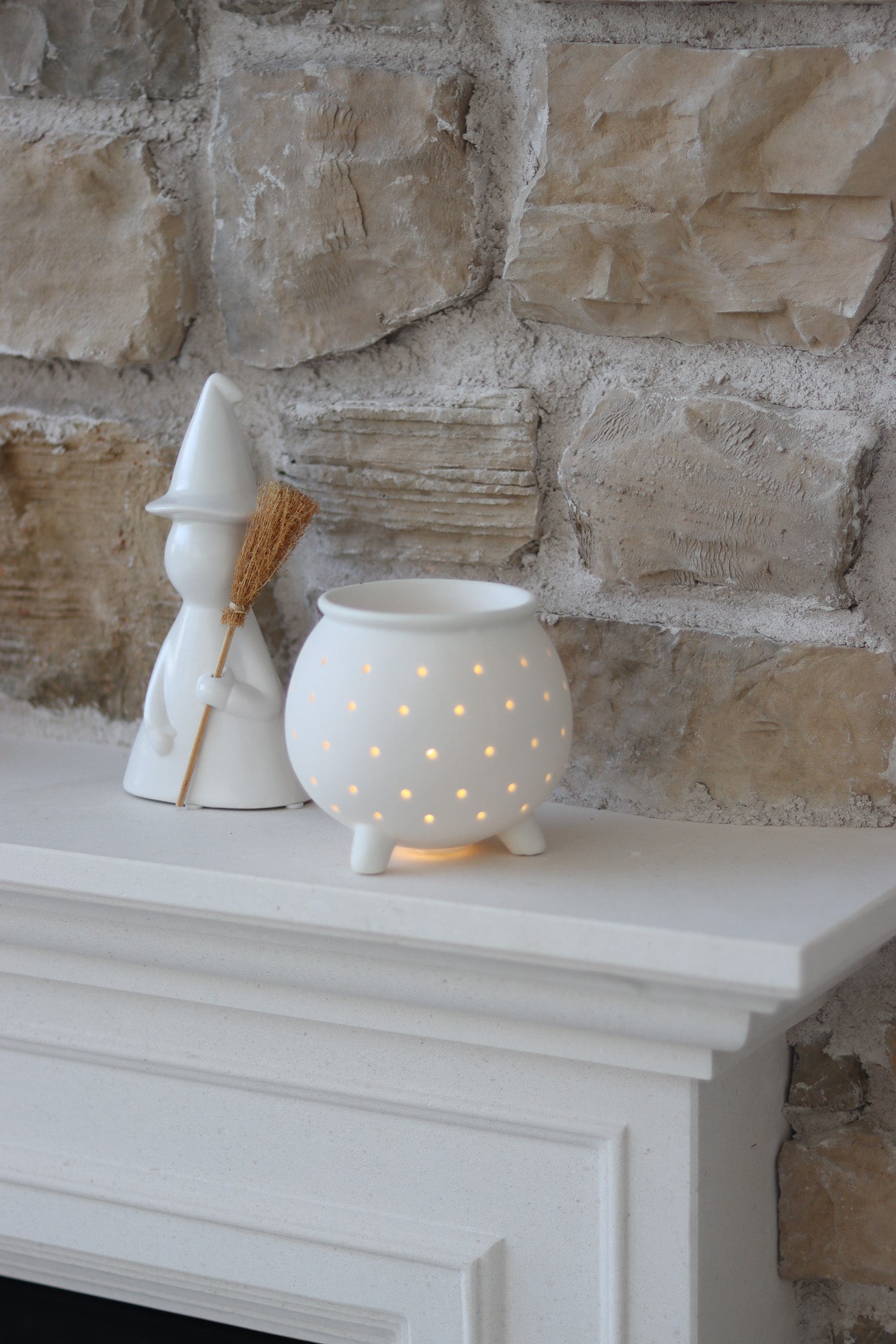LED Ceramic Cauldron